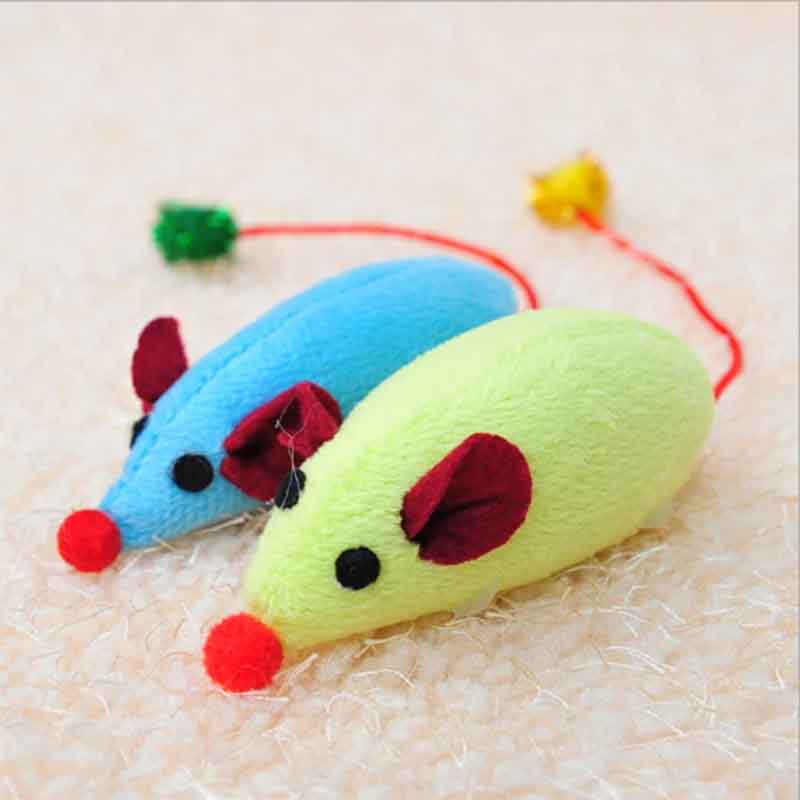 raton-de-juguete-para-gatos-cola-pom-pom.jpg Raton de Juguete para Gatos Cola Pom Pom es un juguete multitexturado: diferentes texturas de material funcionan para imitar la sensación de presa real; con orejas de fieltro suave, cuerpo de felpa y una cola de cuerda para satisfacer aún más el instinto de caza de tu gato.