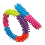 mordedor-para-perro-circular-15-cm.jpg Mordedor para Perro Circular de 15 cm es la opción ideal para satisfacer las necesidades de entretenimiento y cuidado dental de tu mascota. Diseñado con la máxima calidad y pensando en el bienestar de tu peludo amigo, este mordedor ofrece una combinación única de durabilidad, funcionalidad y diversión.