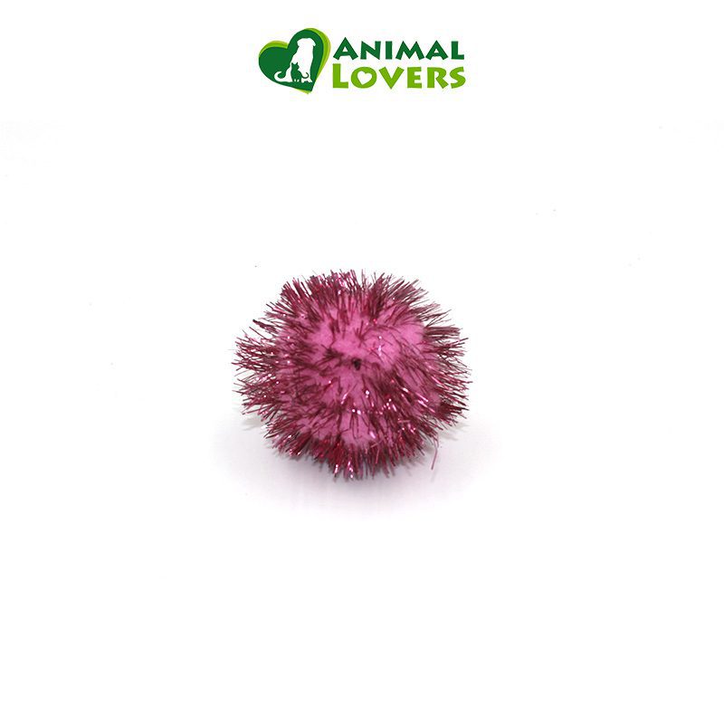 a94477807661001125-1.jpg La Pelota de Gato Pom Pom es el juguete ideal para mantener a tu felino activo y entretenido. Con un diámetro de 4 cm y un diseño de estilo Pom Pom en colores variados y brillantes, esta pelota es perfecta para gatitos y gatos adultos por igual. Su textura atractiva y su diseño colorido captarán la atención de tu gato, proporcionando horas de diversión y estimulación. Descubre cómo la Pelota de Gato Pom Pom puede mejorar la calidad de vida de tu mascota y hacer que el juego sea más divertido.