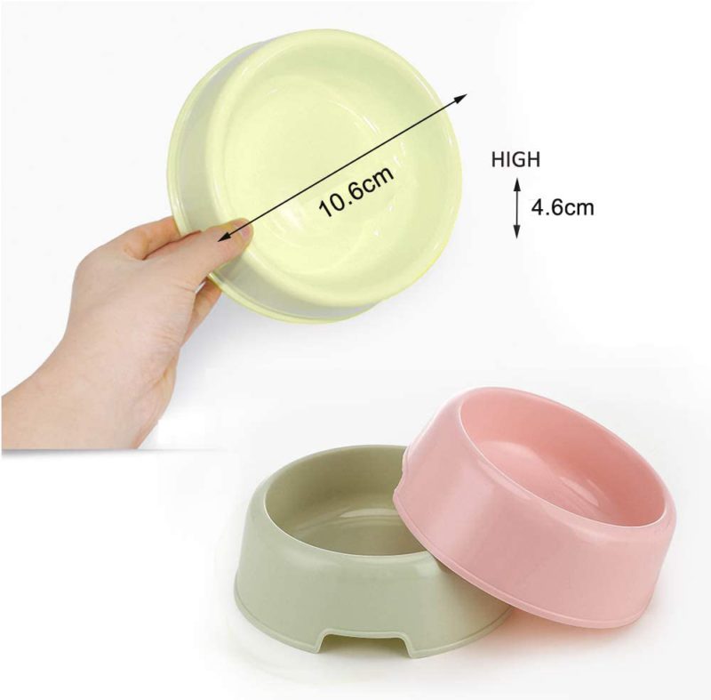 Platitos para Perro de Plástico es una plato pequeño de 13 centimetros de diámetro, ideal para mascotas pequeñas, gatitos o perritos. Podrás encontrarlos en los siguientes colores: rosa, azul y verde: capacidad para hasta 300 grs comida seca. 