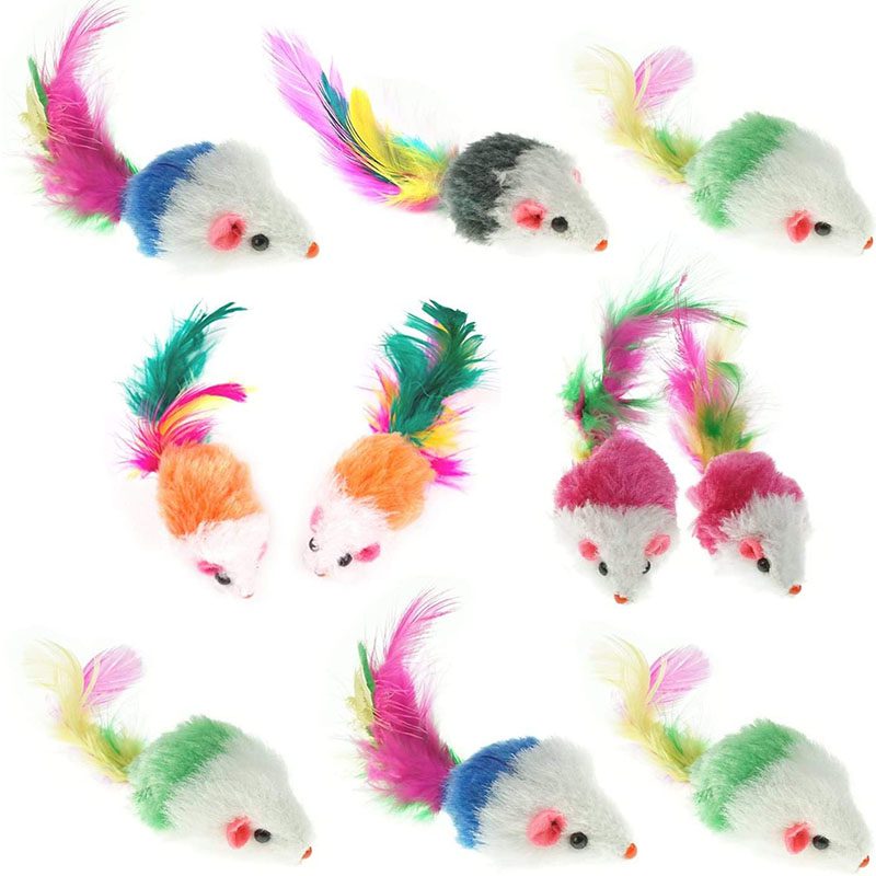 Ratones para Gatos el paquete incluye 10 ratoncitos peludos. El ratón de juguete viene con hermosas colas de plumas. Hay 5 tipos de colores en el cuerpo de los 10 ratones: azul, negro, naranja, rojo y verde. La cantidad de cada color se entrega al azar.